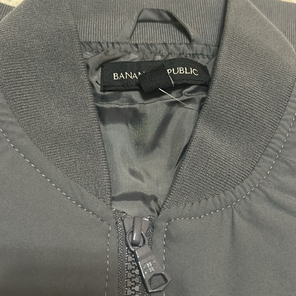 Banana Republic Men’s Insulated Bomber Jacket Gray, size S, L NWT - Picture 6 of 6